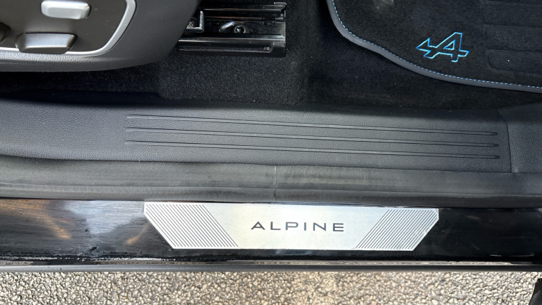 Renault Austral E-Tech FHEV Iconic Esprit Alpine 5dr Auto 4C Hybrid Estate